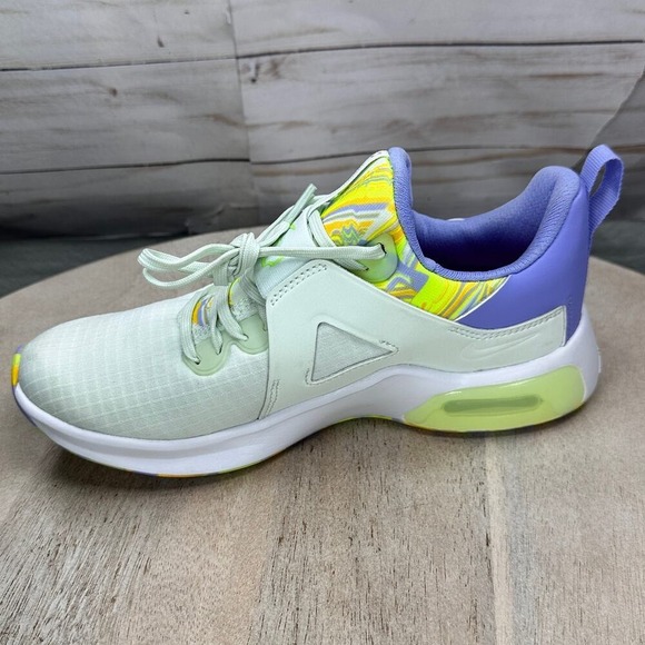 Nike Air Max Bella TR 5 Womens Sneakers Size 6 Barely Green Light Thistle White - Picture 5 of 12